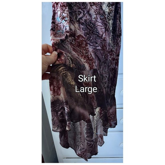 Ladies Purple Floral Gypsy Ruffle Skirt - Picture 2 of 13